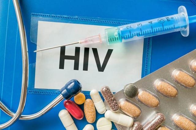 Bệnh HIV không thể điều trị dứt điểm.