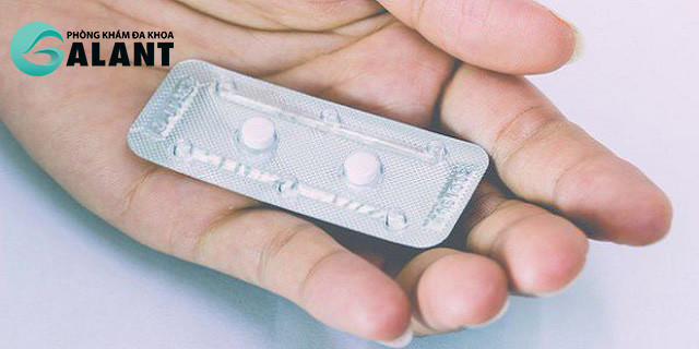 Dùng thuốc tránh thai khẩn cấp giúp ngăn ngừa khả năng mang thai ngoài ý muốn