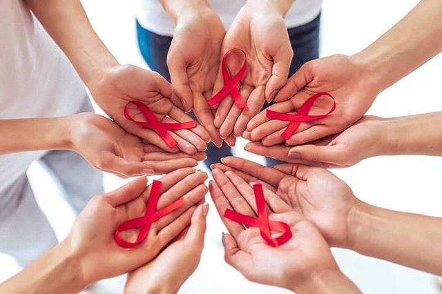 Hãy cùng chung tay đẩy lùi HIV/AIDS